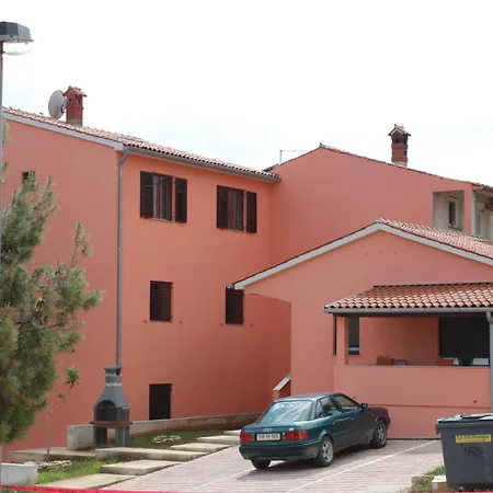 Apartamento With A Parking Space - 7664 *