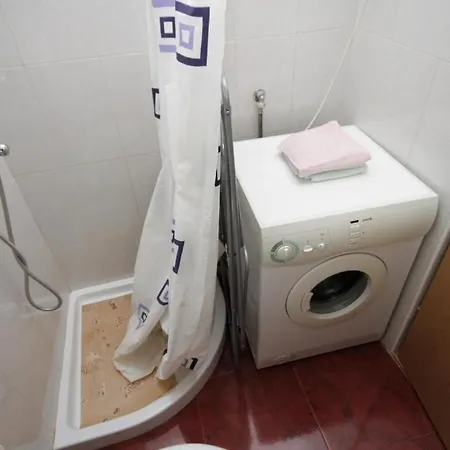 With A Parking Space - 7664 *