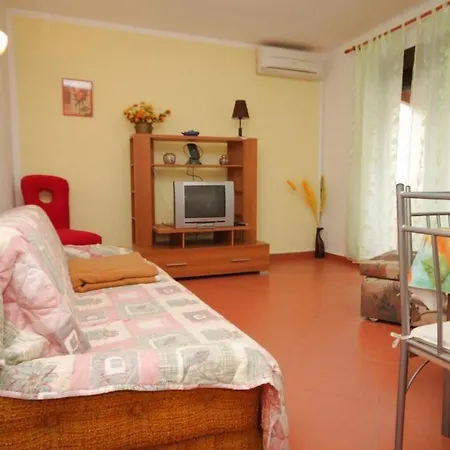 With A Parking Space - 7664 Appartamento