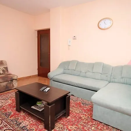 Appartamento With A Parking Space - 7664 *